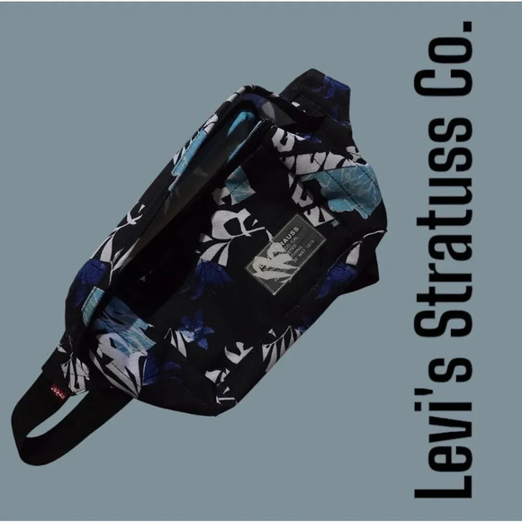 Levi's Stratuss Co. Women's multicolor banana leaf Zippered fanny pack waist Bag - Picture 9 of 9